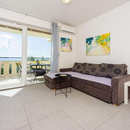 Apartments Petak Novi 德拉马利 外观 照片