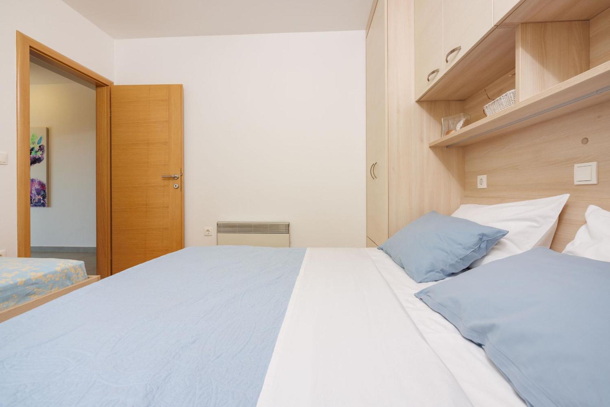 Apartments Petak Novi 德拉马利 外观 照片